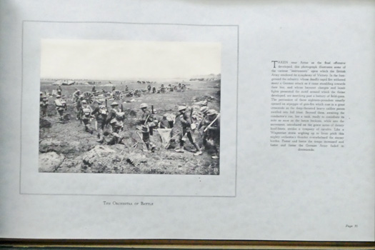 The Changing of the Guard. Graphic Incidents of the Two World Wars Reproduced from Official and Other Photographs