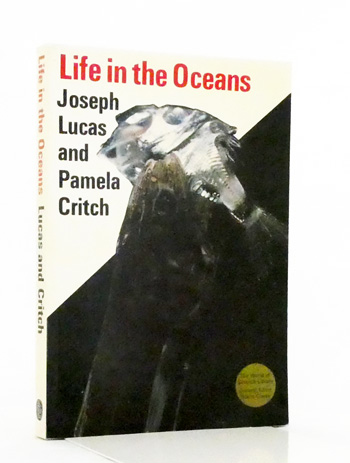 Life in The Oceans (The World Of Science Library)